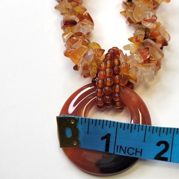 Carnelian Fashion Chips Necklace with Round Pendant - Picture 10 of 14